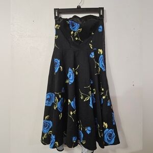 Dress Tells Prom/formal Black Mini Dress With Blue Flowers!